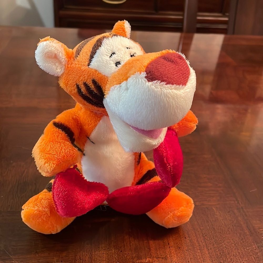 Winnie the Pooh Tigger Love Valentine Hearts Beanie Stuffed Animal Toy Plush